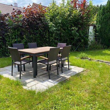 Stadtrand Oase Karlsruhe Mit Balkon Eksteriør billede