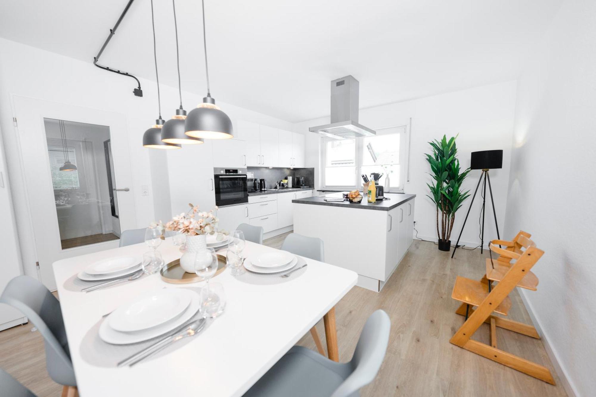 Stadtrand Oase Karlsruhe Mit Balkon Eksteriør billede